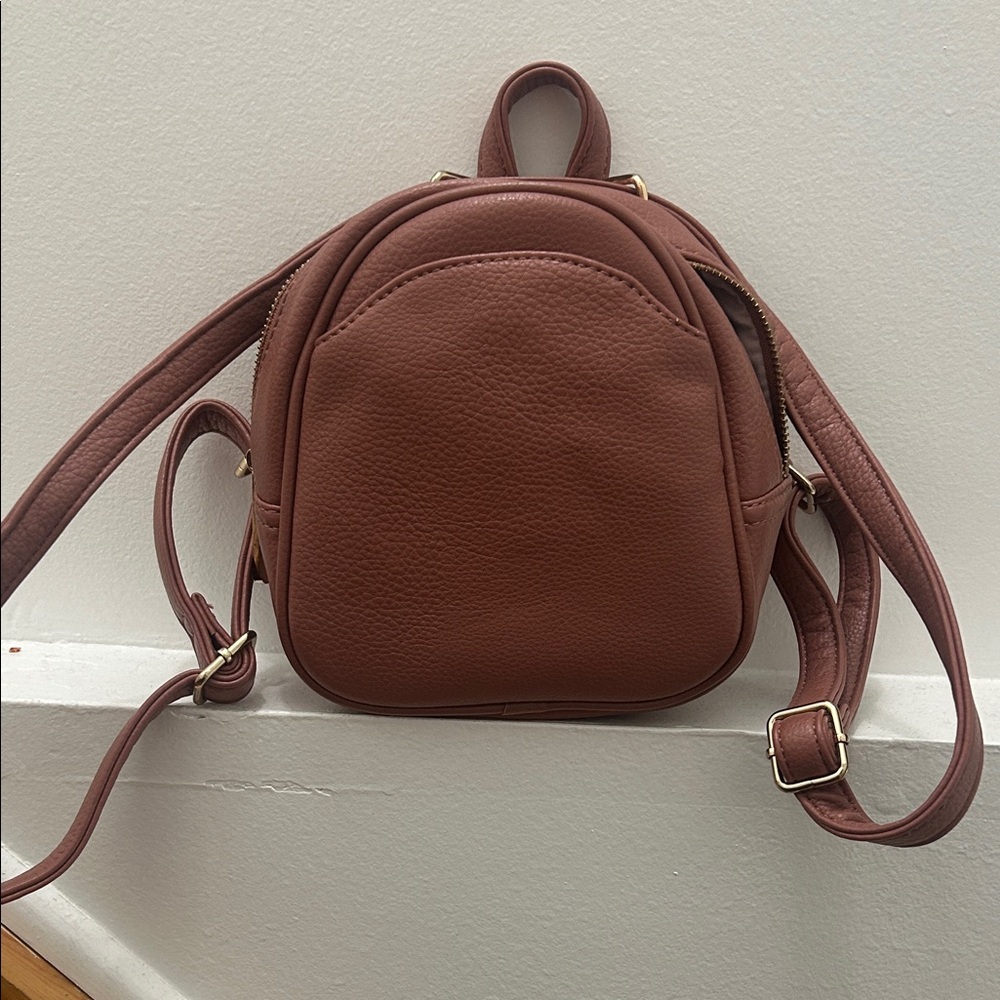 Elegant Mauve Pleather Backpack for Women